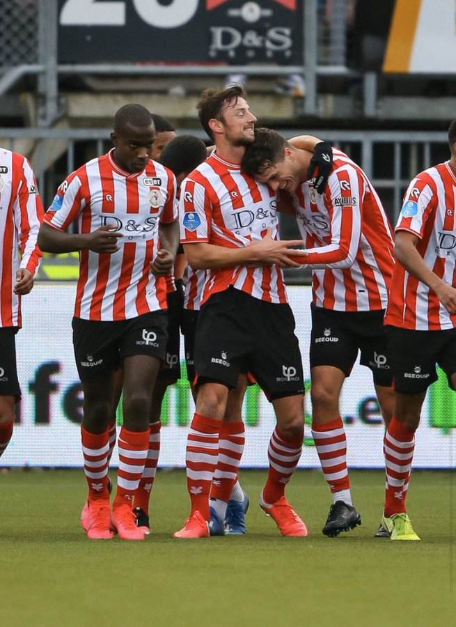 与此同时 与此同时