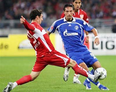 发了广泛讨 发了广泛讨