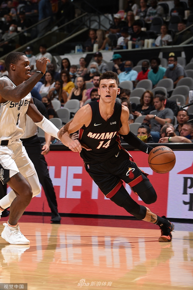 划出完美弧 划出完美弧